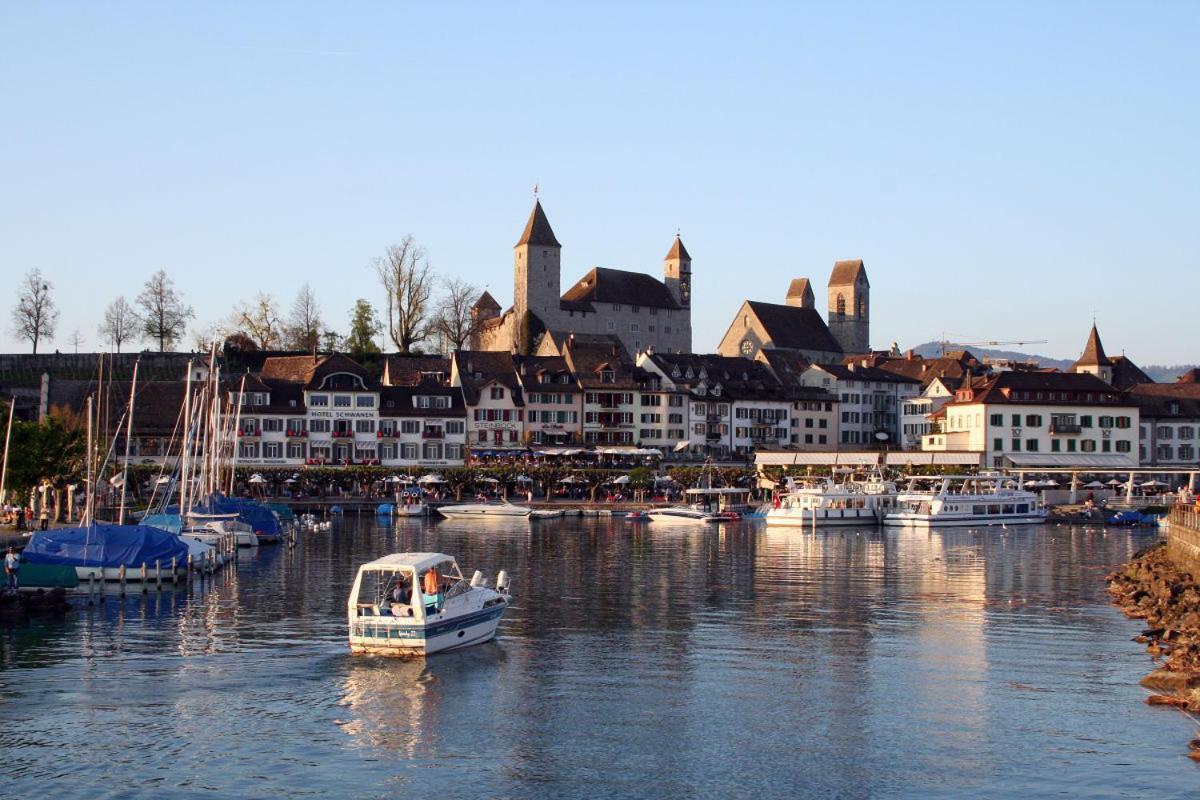 Old Town Charm & Central Location In Rapperswil Esterno foto